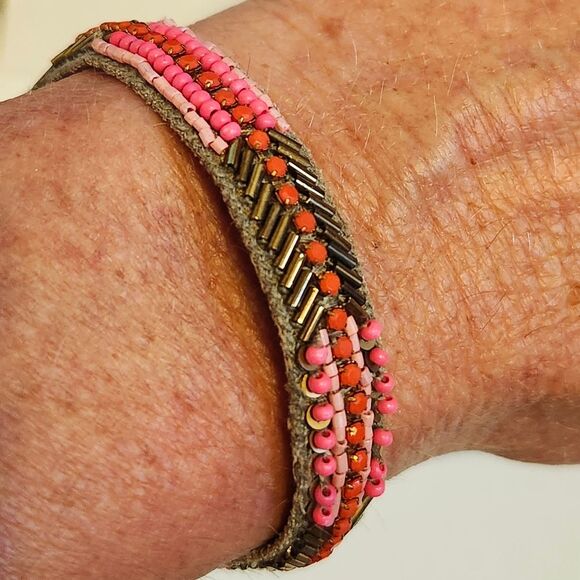 Stella & Dot Mai bracelet mixed media beaded & faux leather bracelet, 8" - Picture 4 of 6